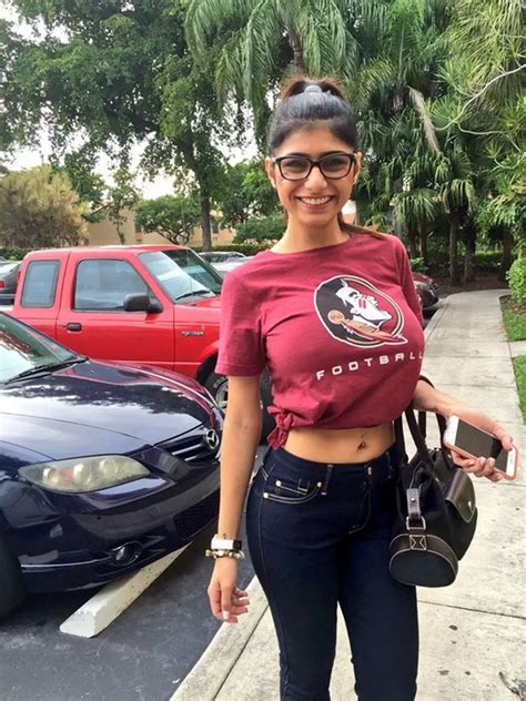 mia khalifa boobs|Mia Khalifa Tits Porn Videos 